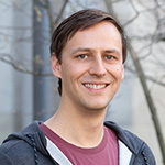 Dr. Christian Schori, Proteomics Data Scientist am Biozentrum, hat als erster Mitarbeiter vom verlängerten Vaterschaftsurlaub profitiert