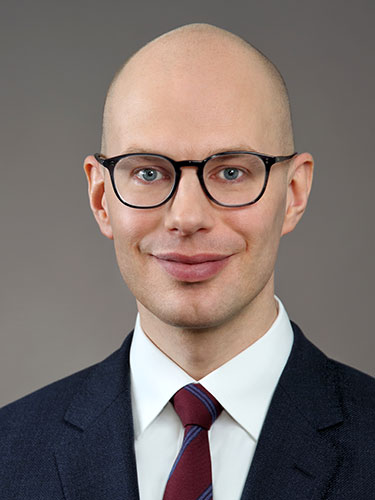 Porträt von Prof. Dr. Nils Schaks