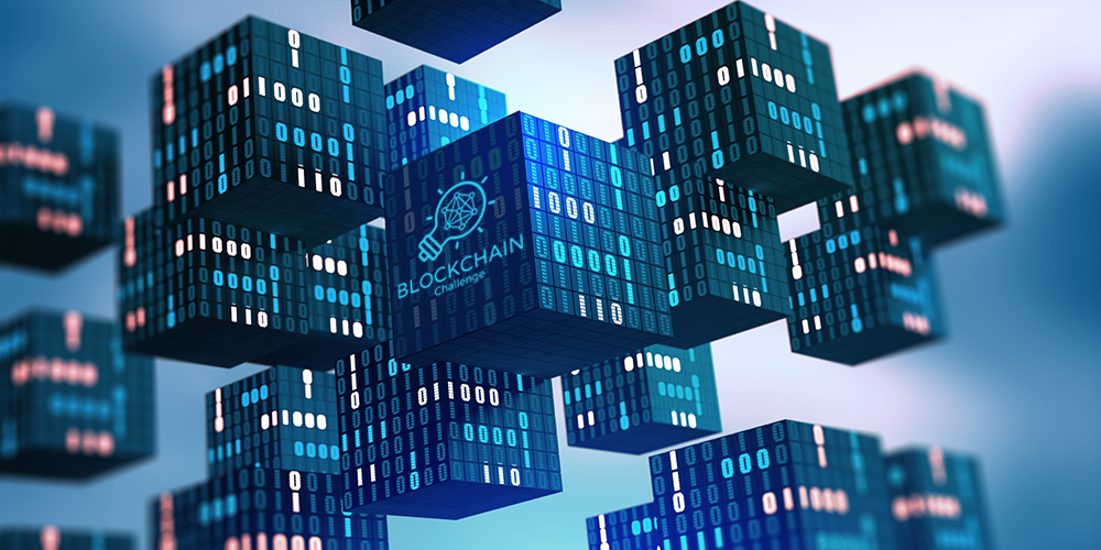 3D-Illustration von miteinander verbundenen digitalen Blöcken mit Binärcode auf den Oberflächen, die ein Blockchain-Netzwerk darstellen; auf einem zentralen Block steht „Blockchain Challenge".“.