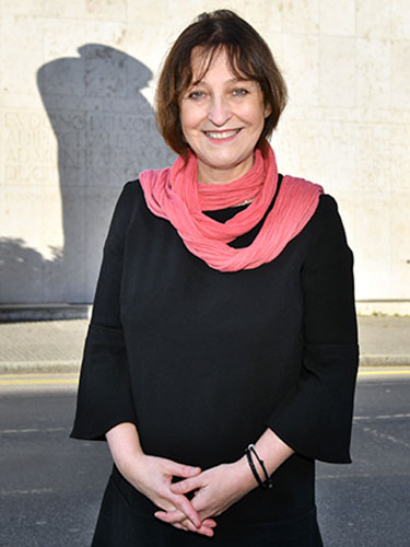 Bild von Prof. Dr. Angela Ferrari Bild von Prof. Dr. Angela Ferrari