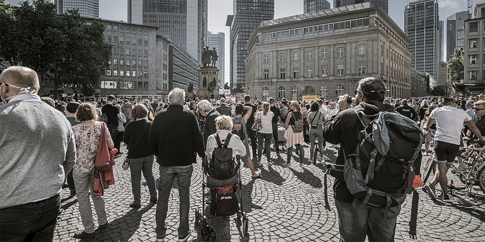 Corona-Protestbewegung steht dem etablierten politischen System fern