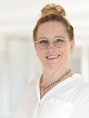 Sylviane Arnold