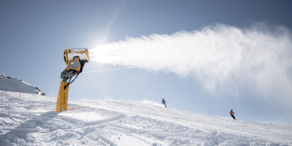 Skiing over the Christmas holidays no longer guaranteed – even with snow guns