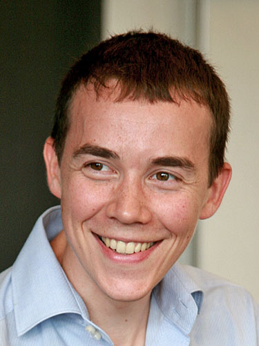 Dr. Aurélien Lucchi Dr. Aurélien Lucchi