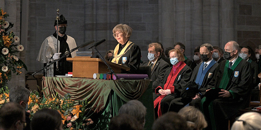 Sieben Ehrendoktorinnen am Dies academicus der Universität Basel