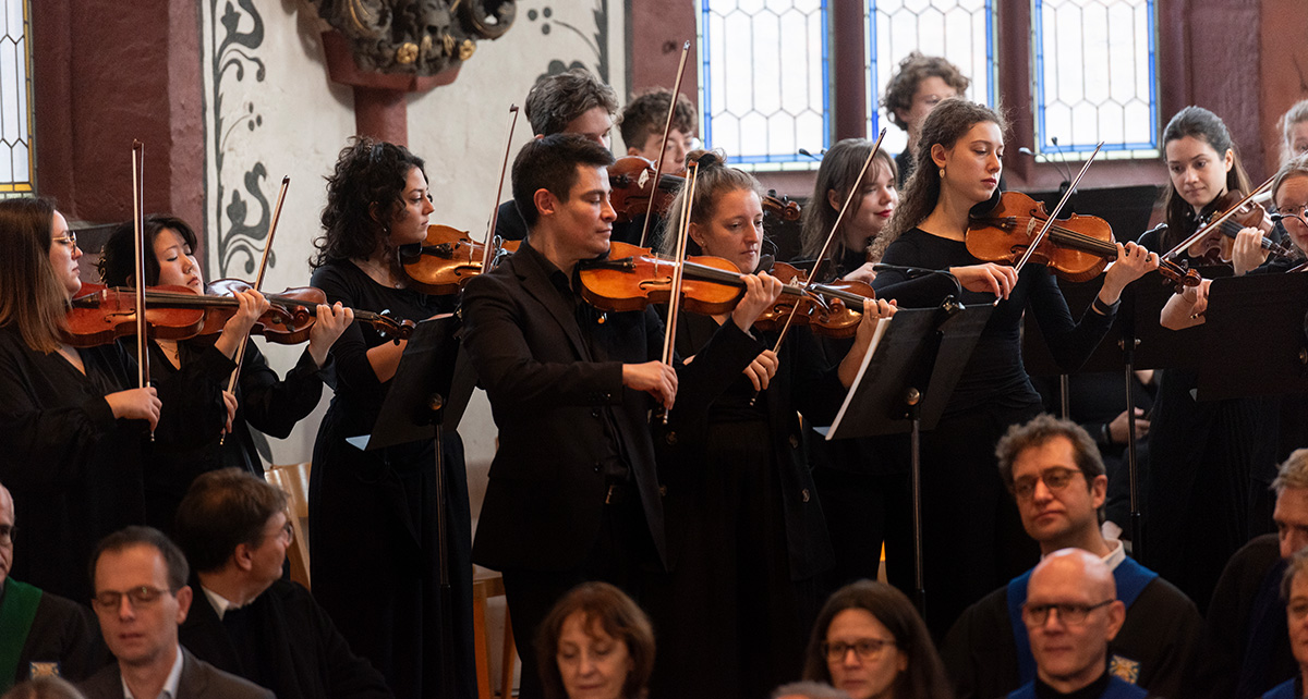 Die Hochschule für Musik Basel, Klassik (FHNW, Chamber Academy Basel) umrahmt den Festakt mit festlicher Musik.