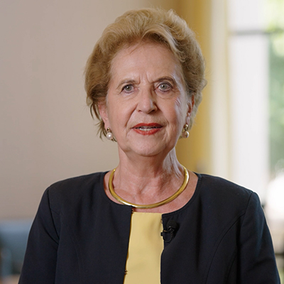 Nahaufnahme Prof. Dr. Andrea Schenker-Wicki