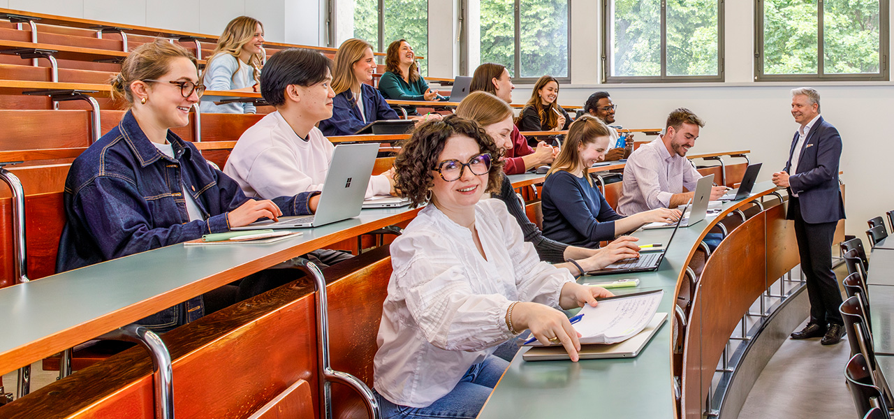 Universität Basel, Weiterbildung