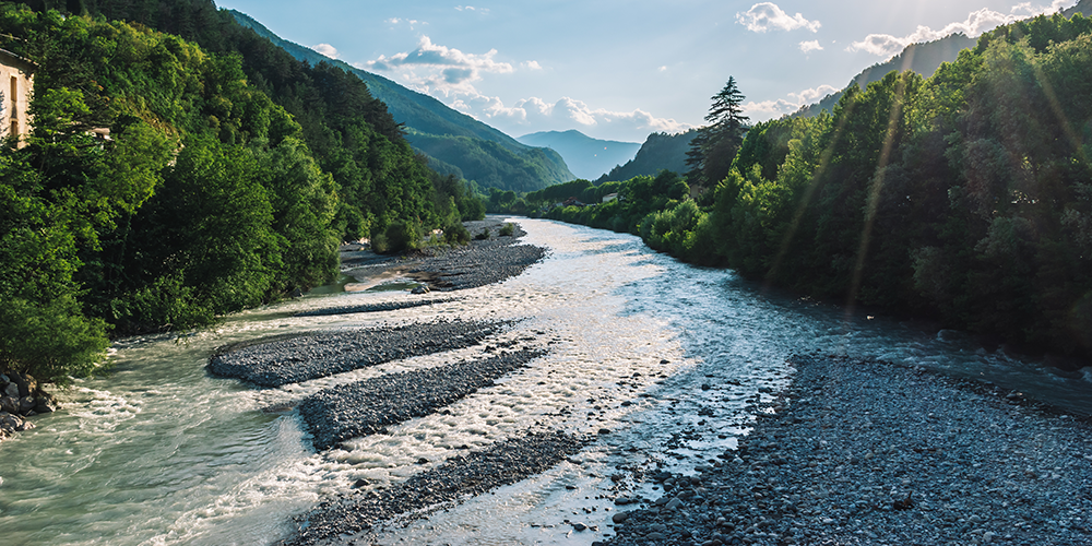 How much Swiss watercourses will warm up