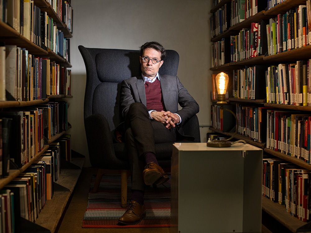 Markus Krajewski’s anthology on the history of the light bulb remains relevant to this day (Image: © Christian Flierl, University of Basel). Markus Krajewski’s anthology on the history of the light bulb remains relevant to this day (Image: © Christian Flierl, University of Basel).