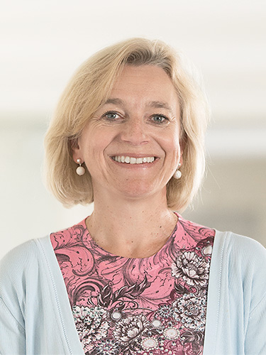 Dr. Kathrin Amacker