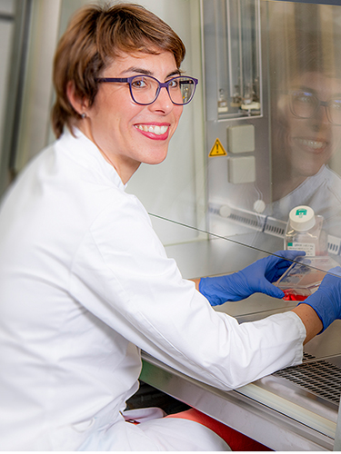 Prof. Dr. Anne-Katrin Pröbstel. Prof. Dr. Anne-Katrin Pröbstel.