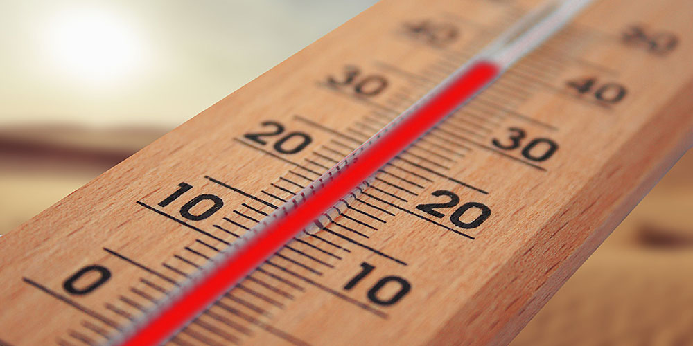 Hitzewellen sind eine Gesundheitsgefahr: im Sommer 2015 kam es in der Schweiz hitzebedingt zu über 2700 zusätzlichen Notfalleintritten. (Bild: Gerd Altmann/Pixabay | CC0)