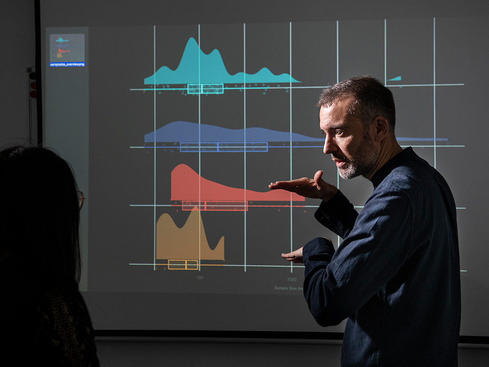 Rui Mata uses machine learning methods to understand and predict individual's risk perception and behavior, such as reactions to natural catastrophes or events on the stock market (Image: © Christian Flierl, University of Basel). Rui Mata uses machine learning methods to understand and predict individual's risk perception and behavior, such as reactions to natural catastrophes or events on the stock market (Image: © Christian Flierl, University of Basel).