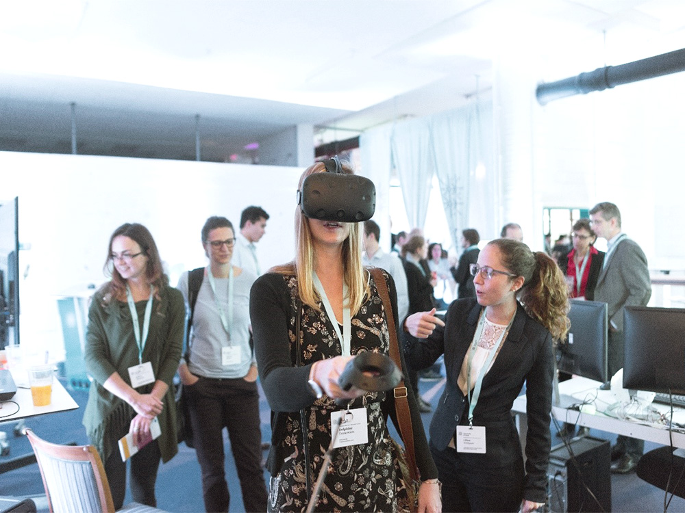 Virtual Reality Simulation am «Innovation Day» der Universität Basel in Allschwil.  
