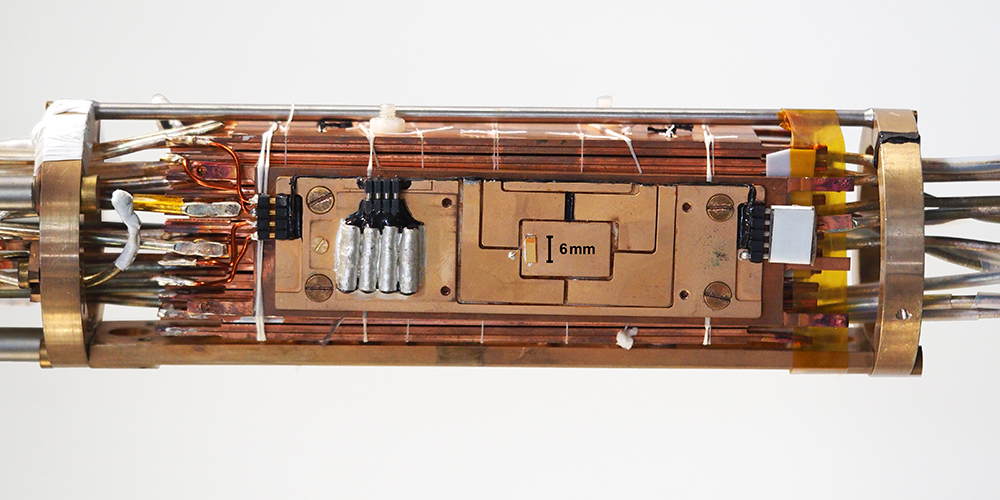 Ultracold circuits