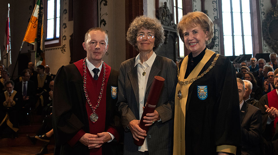 Verena Grether was awarded her doctor honoris causa by the Faculty of Medicine. (Photo: University of Basel, Christian Flierl).