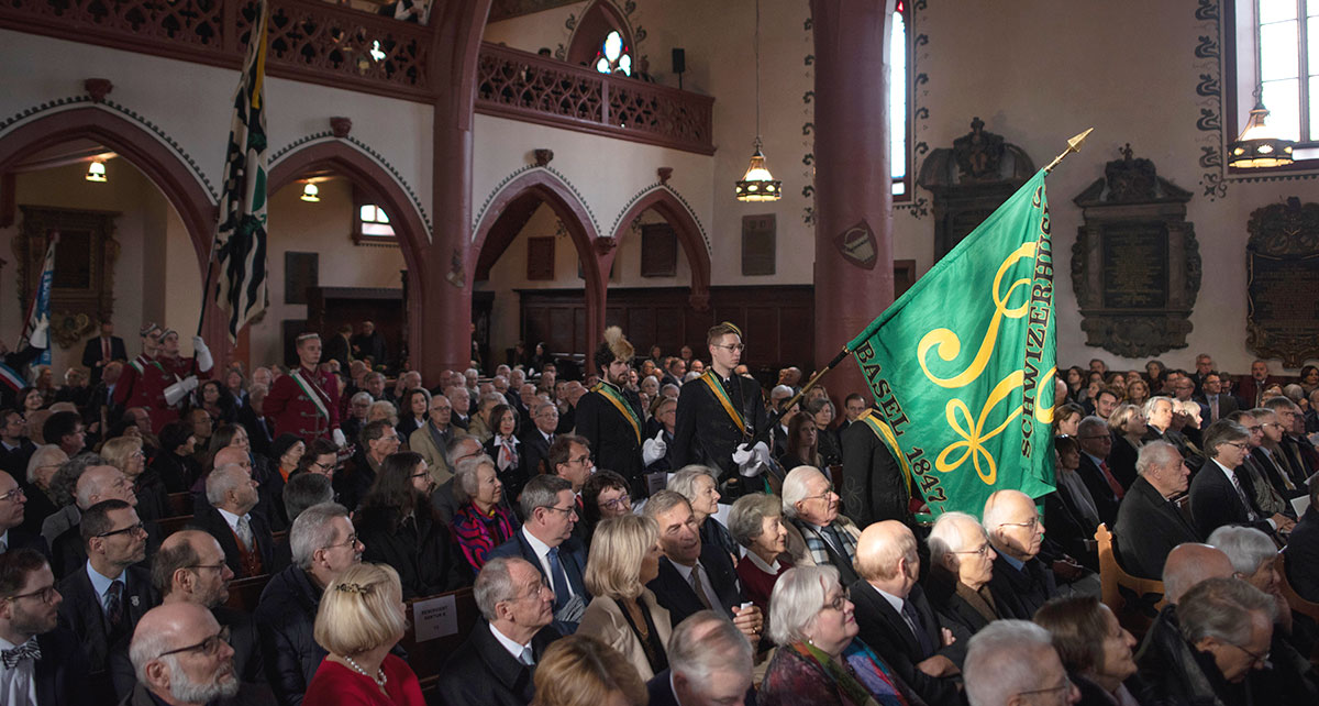 The procession moves with organ accompaniment to St. Martin's Church in Basel, where the President’s Board members, faculty members and Senate Committee take their places at the podium.